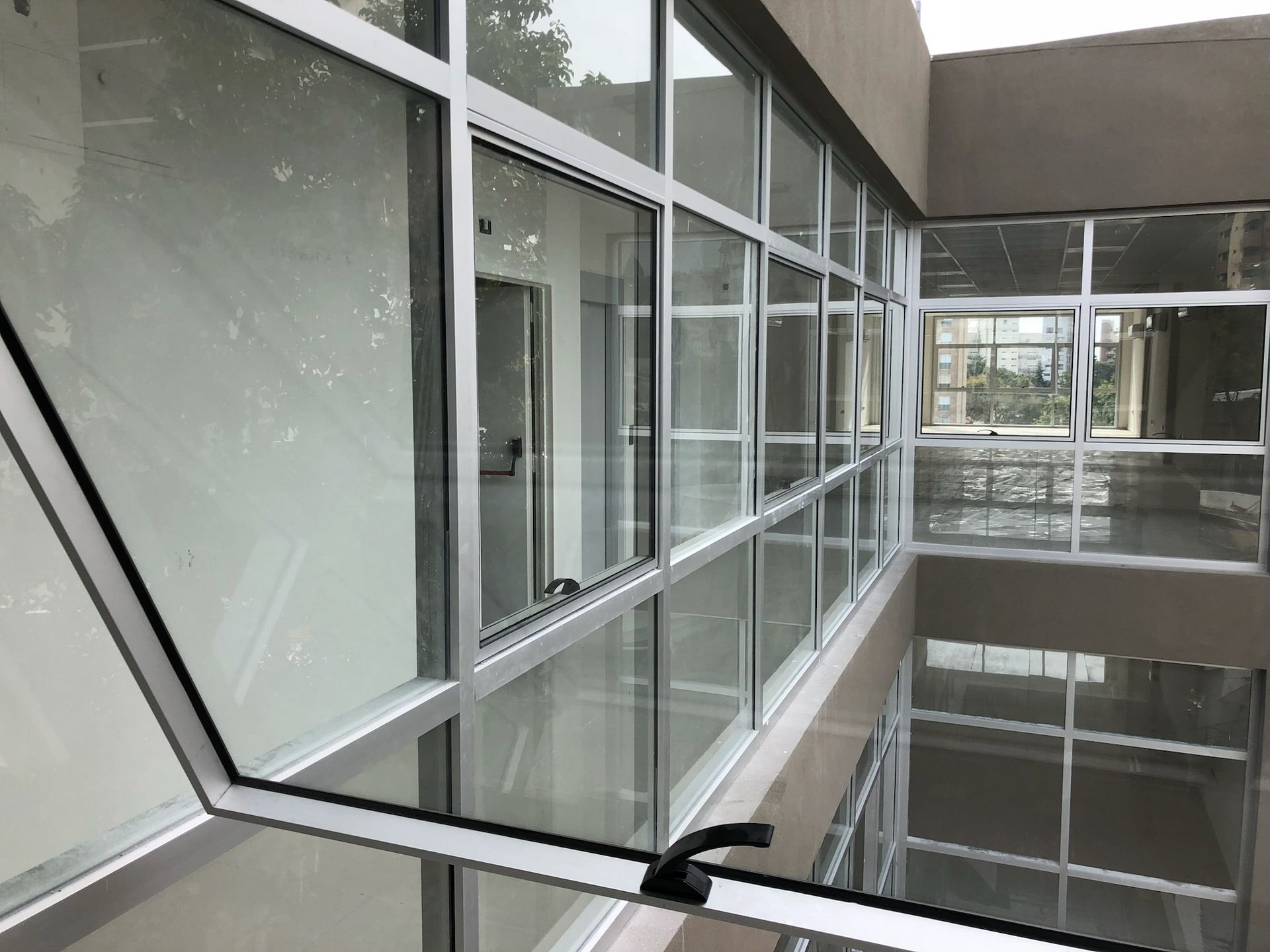 PORTÓN PLEGADIZO​